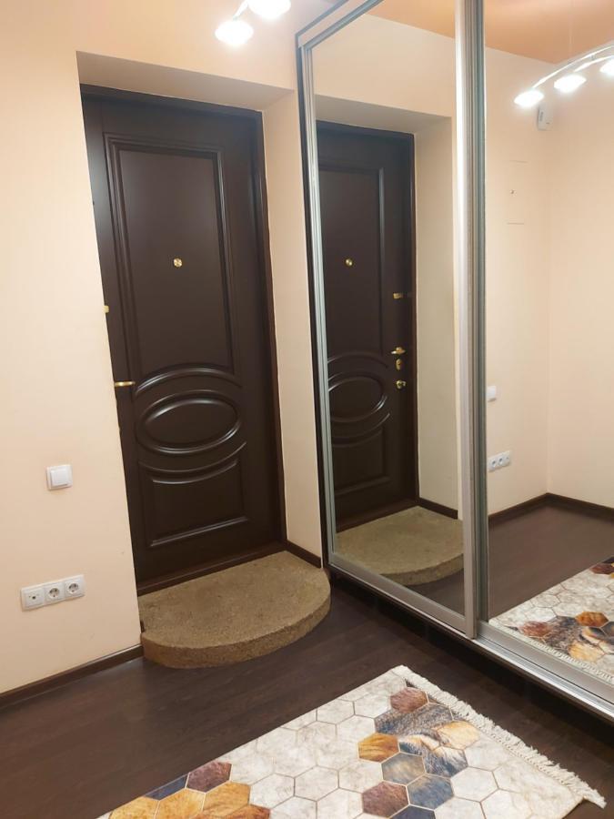Central Point Apartment Lviv Buitenkant foto